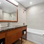 Ramada By Wyndham Flushing Queens