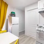 Homelike Suites In The Heart Of China Town