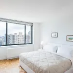 Lincoln Center Luxury Apartments