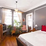 Saint Nicholas Inn