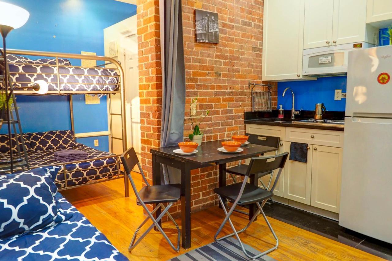 Hello Broadway Apartment *