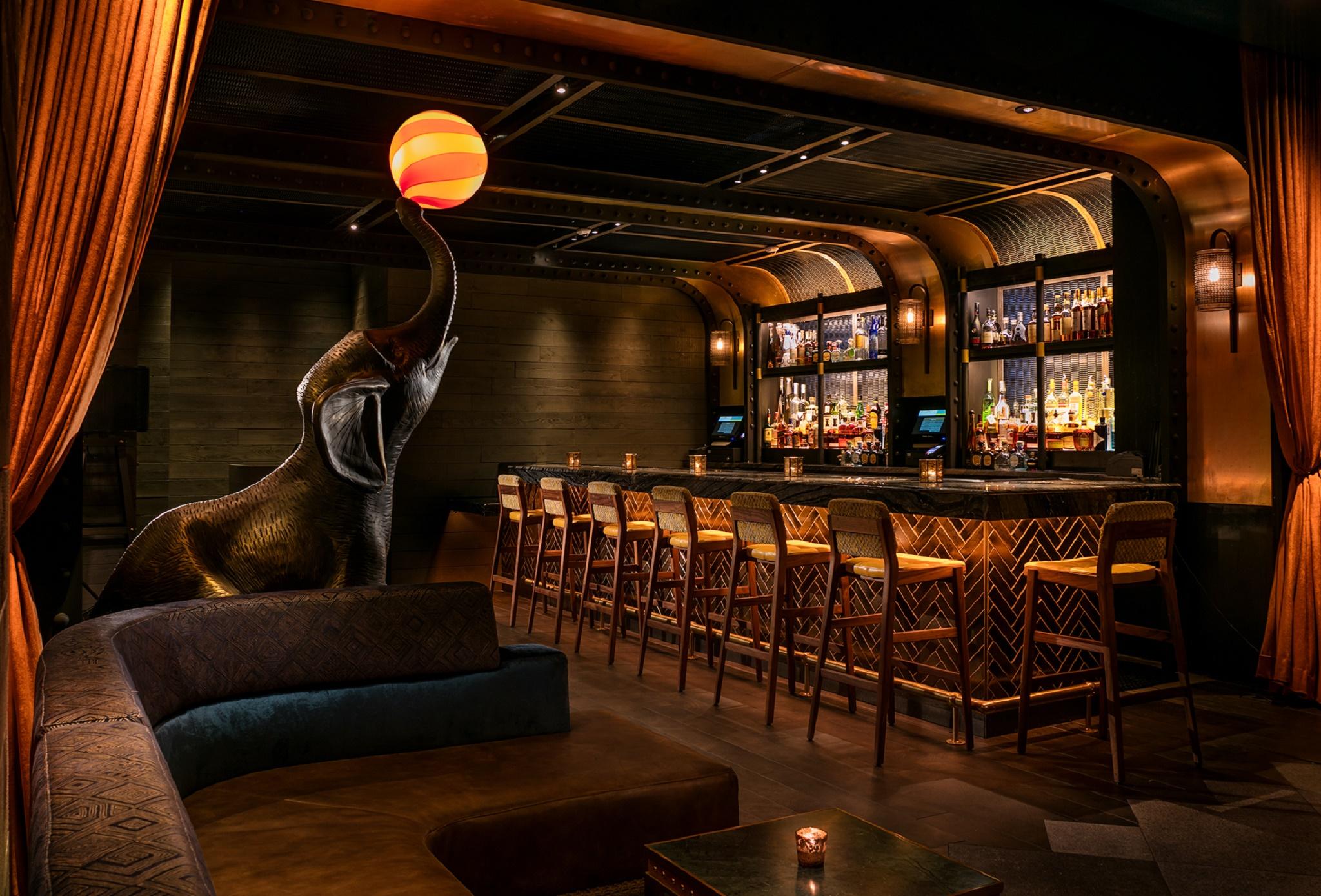 Hotel Moxy Nyc Times Square 4*