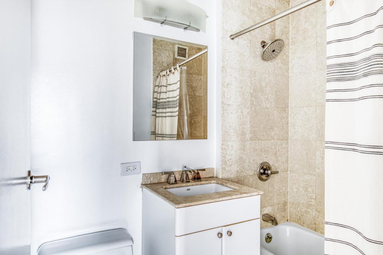 1br Nr Times Sq W Indoor Pool Doorman Nyc-35 Apartment New York
