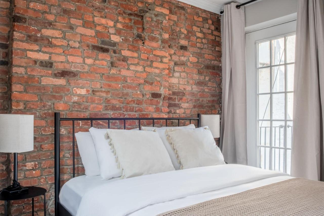 West Village 1br W Balcony Skylight Nyc-1167 *