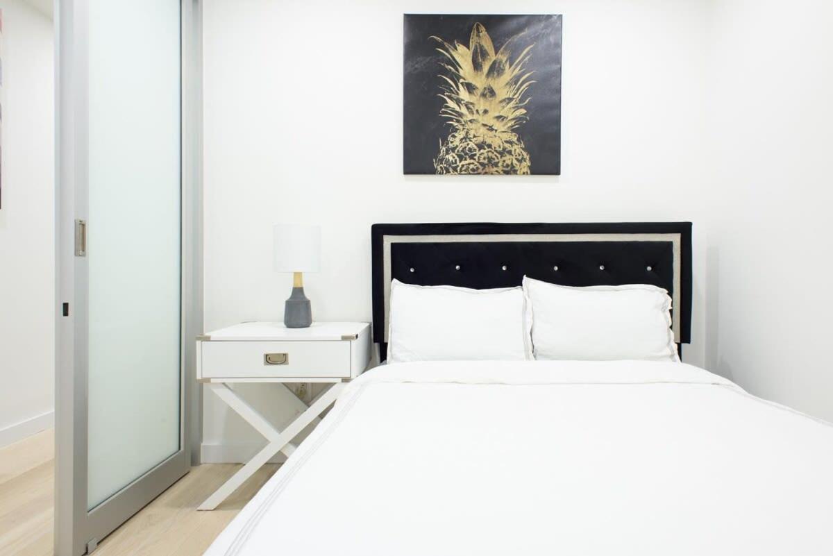 75-4a Brand New 3br Prime Ues W D In Unit