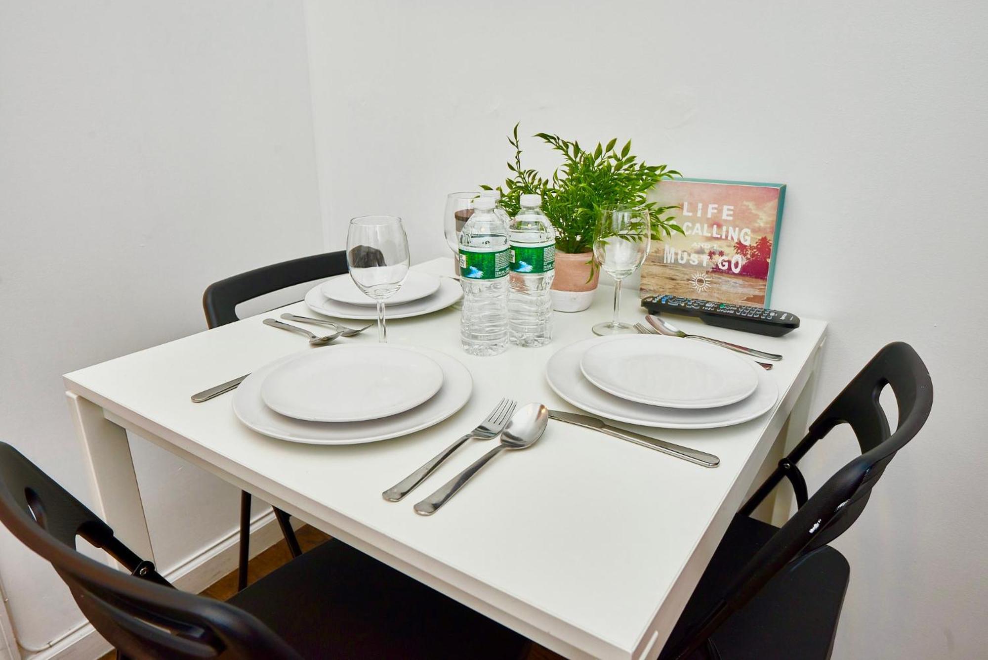 Apartment Cozy Familyfriendly With 2 Bedrooms *