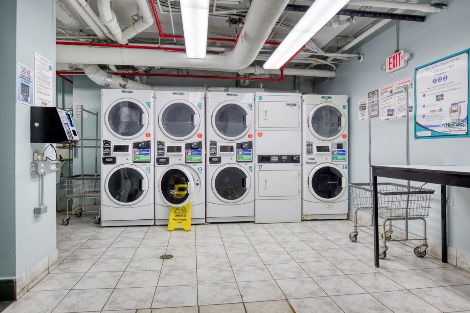 Apartment Uws 1br W Elevator Doorman Gym Nr Park Nyc-963 *
