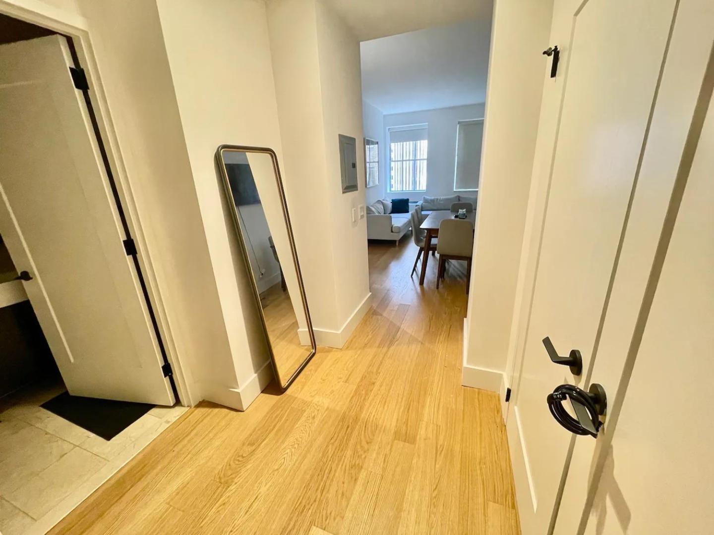 Apartment Street Gem 2bed 1bath
