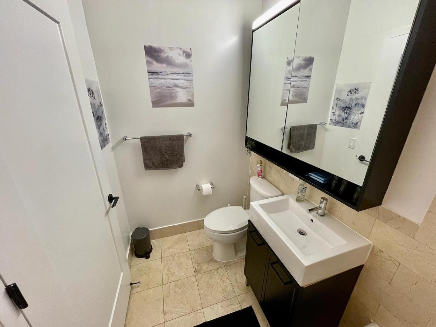 Street Gem 2bed 1bath *