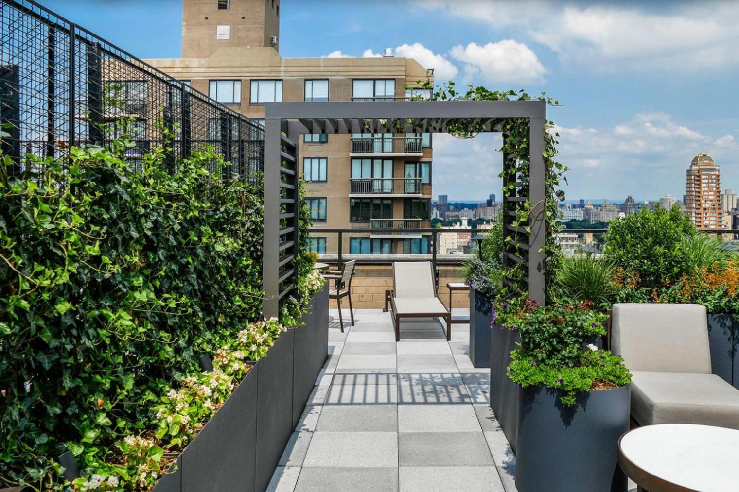 Apartment Ues W Balcony Gym Doorman Nyc-89 New York
