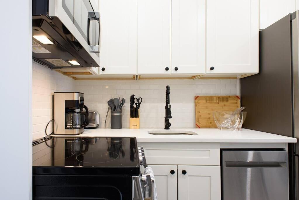240-15 Luxury Prime Location W&d Apartment New York