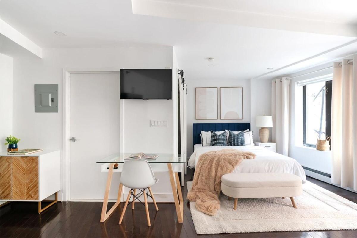 Apartment 809-2b With A Private Terrace By Columbus Circle