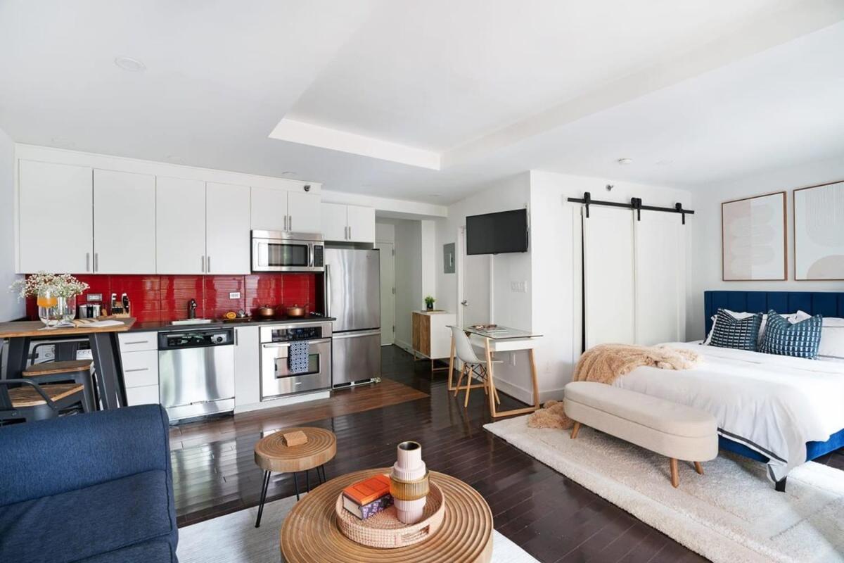 809-2b With A Private Terrace By Columbus Circle *