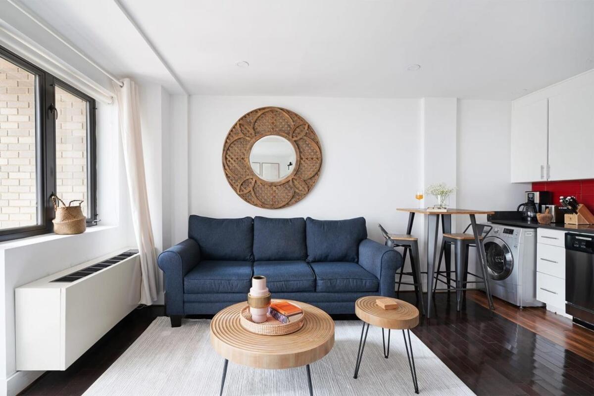 809-2b With A Private Terrace By Columbus Circle