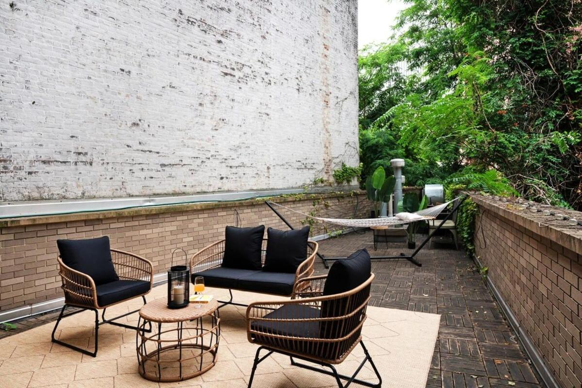 Apartment 809-2b With A Private Terrace By Columbus Circle New York