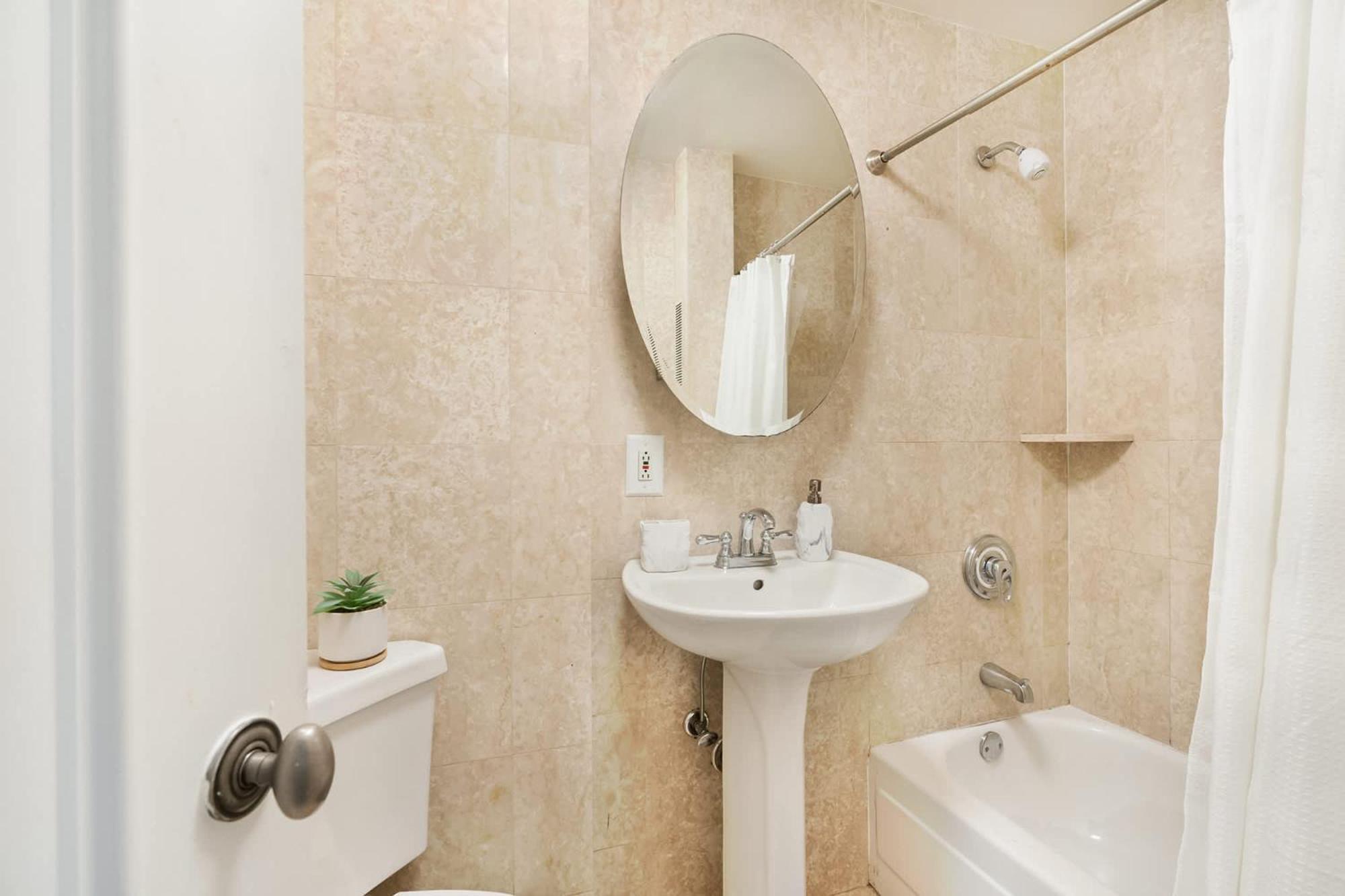 73-308 New 1br 1bth Uws Doorman Gym *
