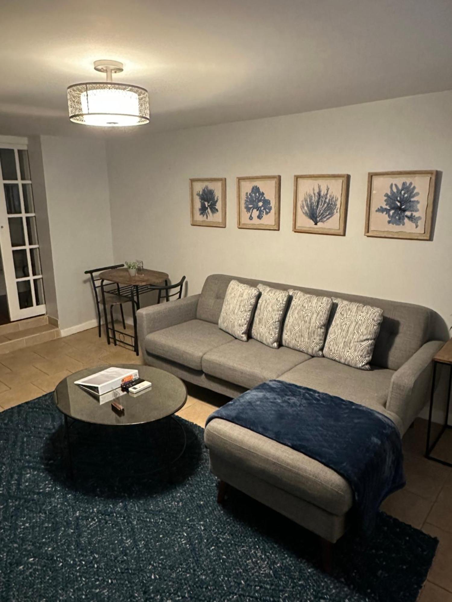 Morris Park Area Apartment *