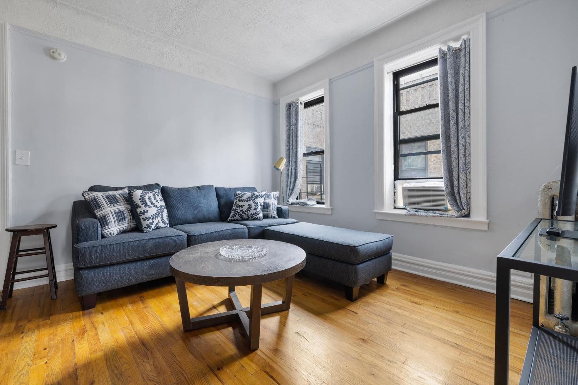 Apartment Live In Upper Manhattan On Budget New York