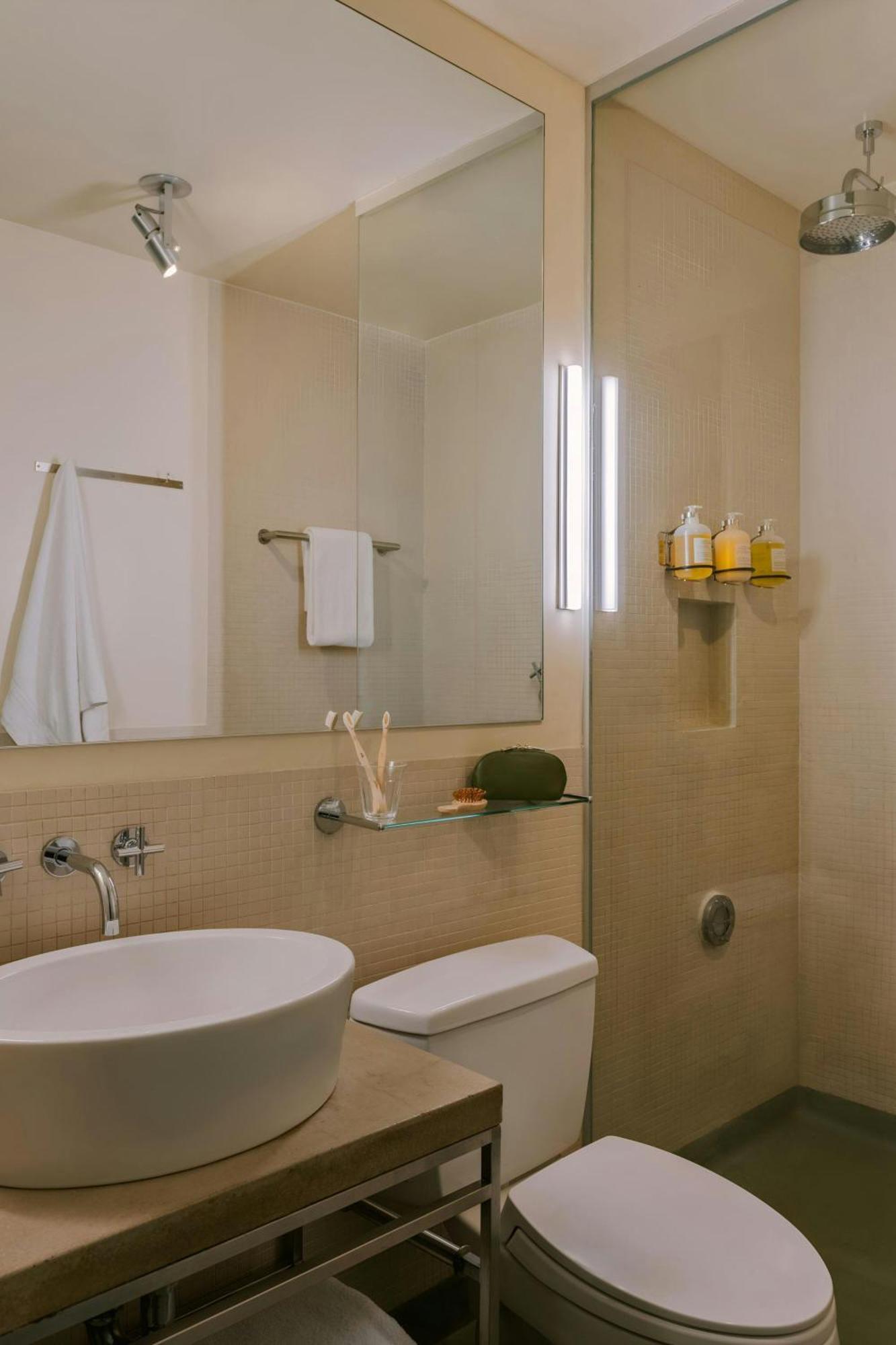 Hotel Chambers Hotel Central Park South, Sonder