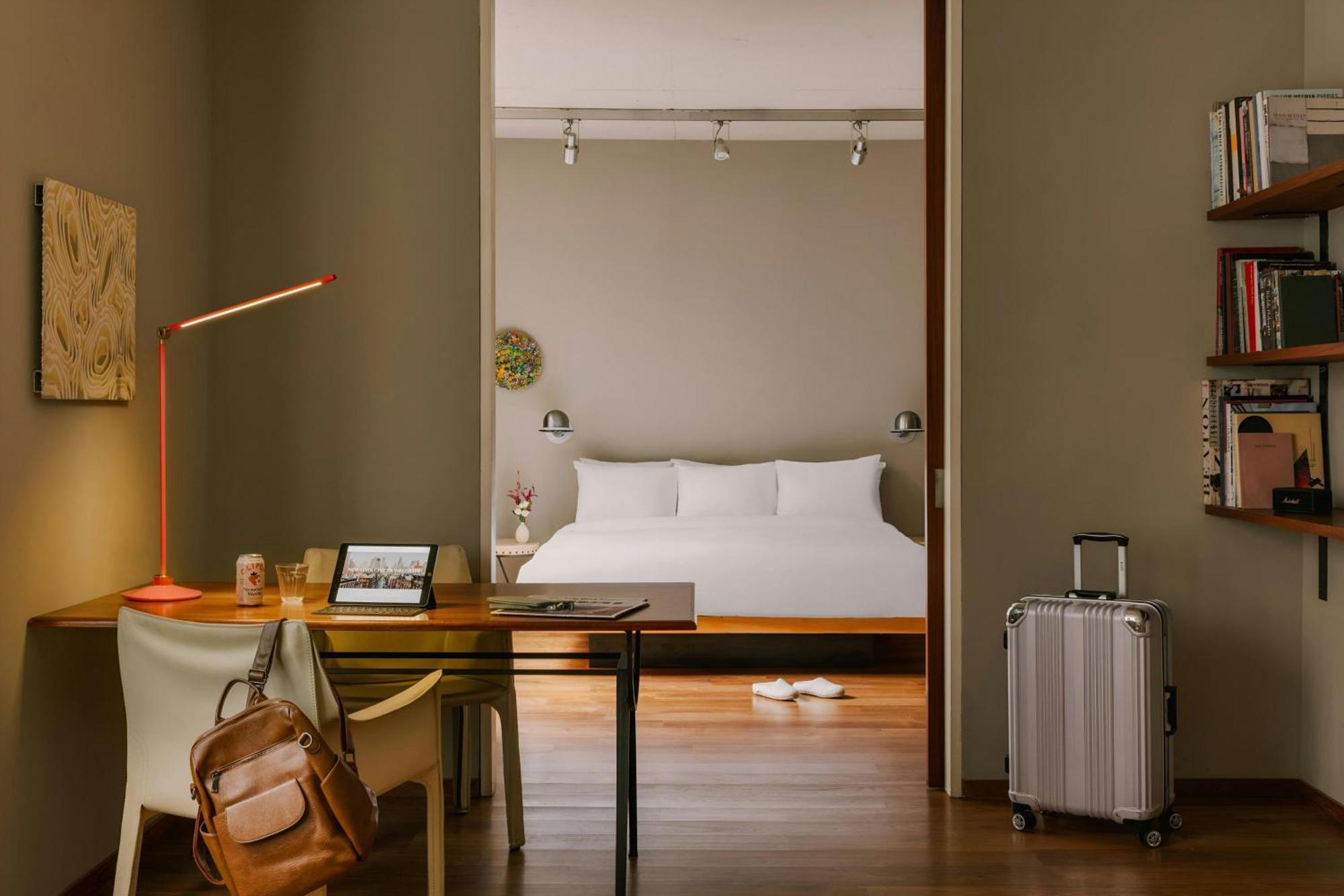 Chambers Hotel Central Park South, Sonder Hotel New York