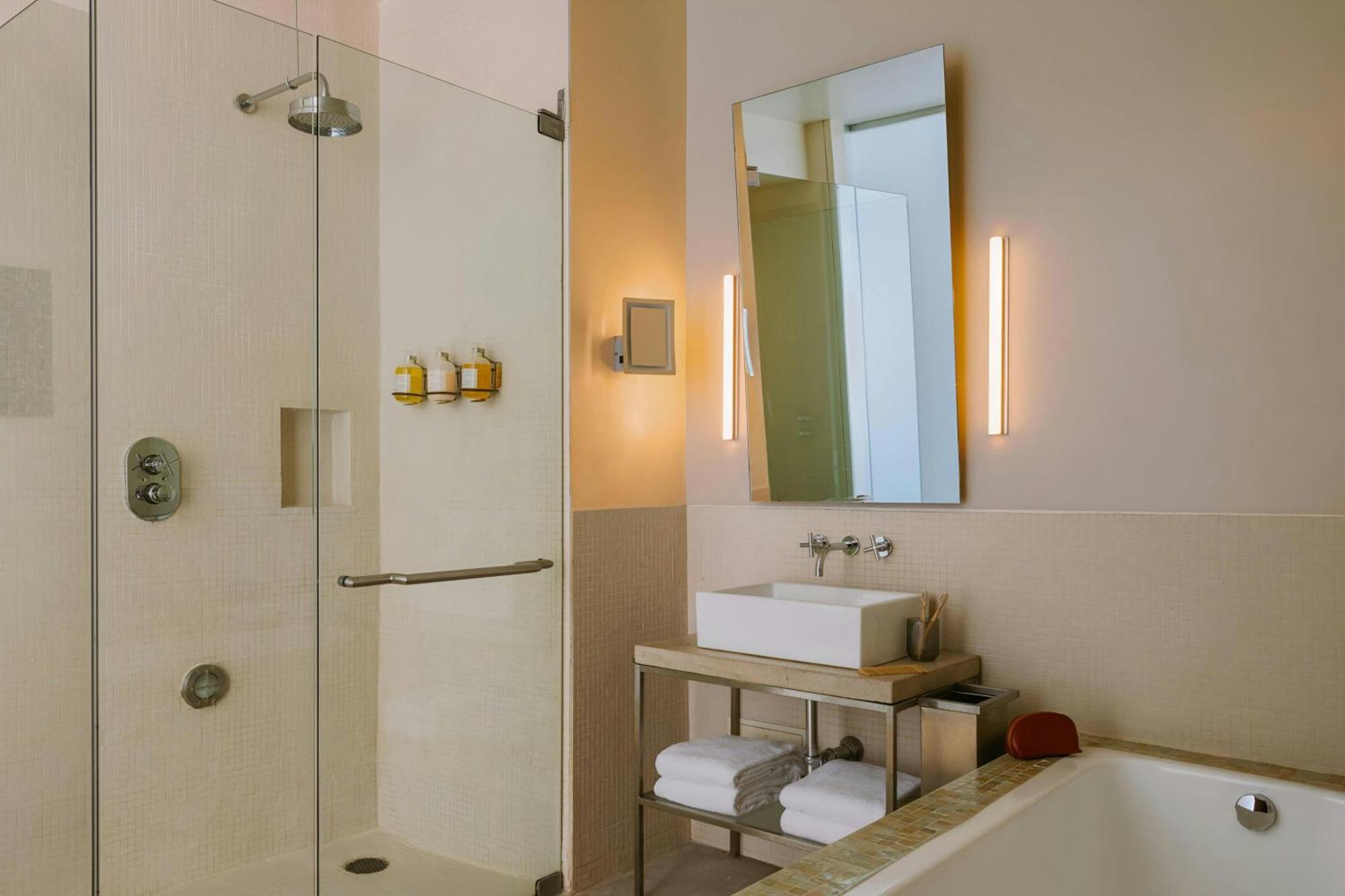 Hotel Chambers Hotel Central Park South, Sonder New York