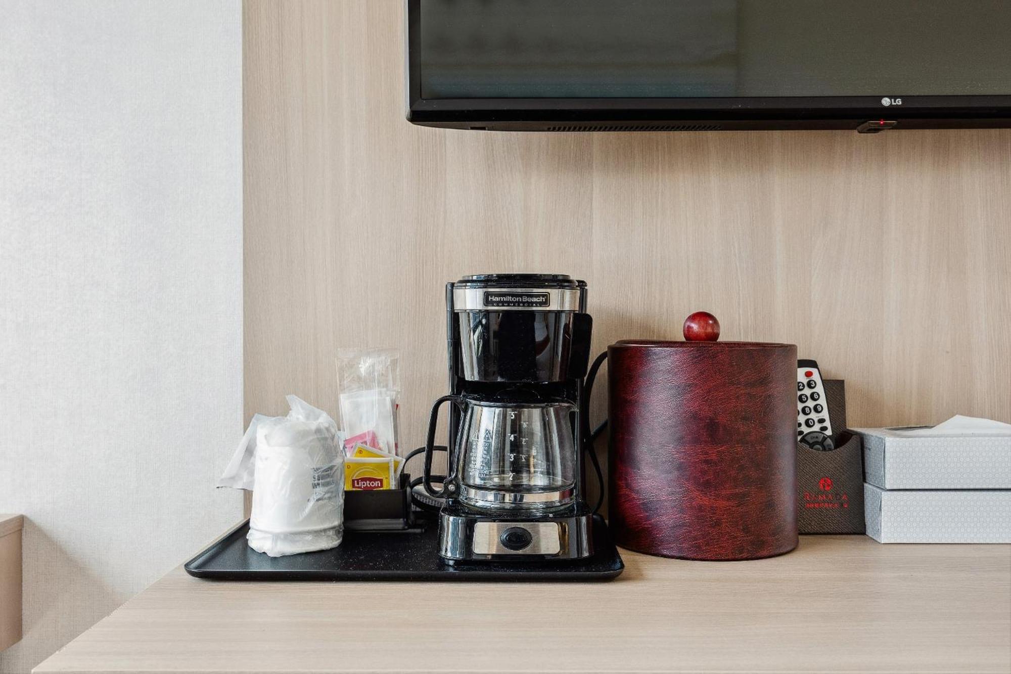 Ramada By Wyndham Flushing Queens New York