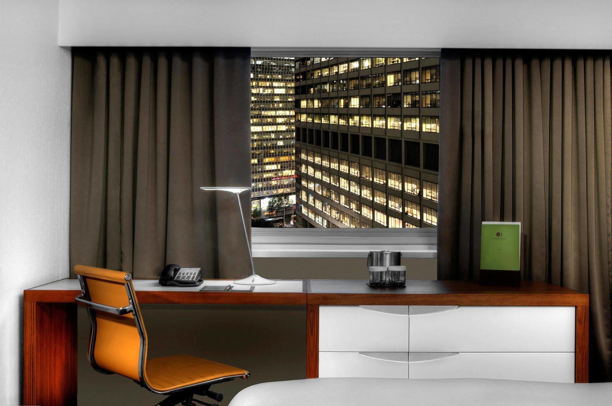 Doubletree By Hilton Metropolitan Hotel 4*